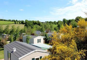 Camping Au Bois Du Cé, PUY DU FOU ®