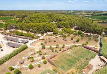 Camping Résidentiel La Pinède