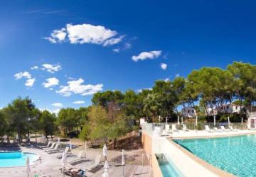 Camping Résidentiel La Pinède